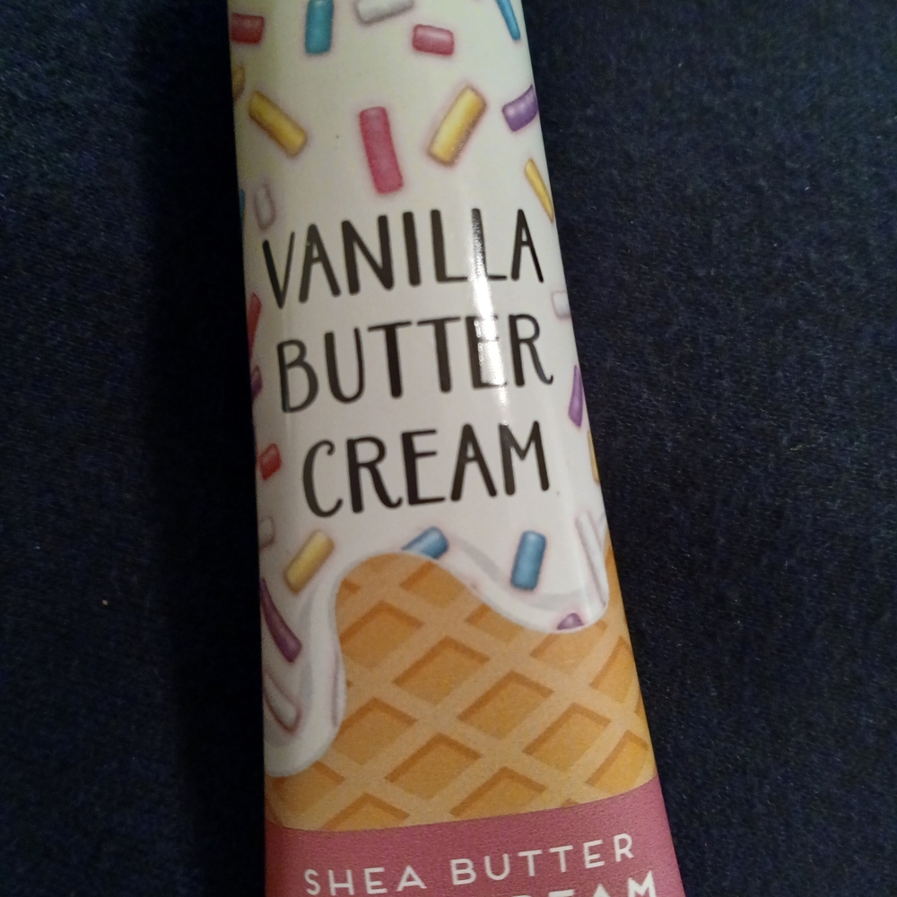 Bath & Body Works Hand Cream Set Of 4 - Picture 2 of 5